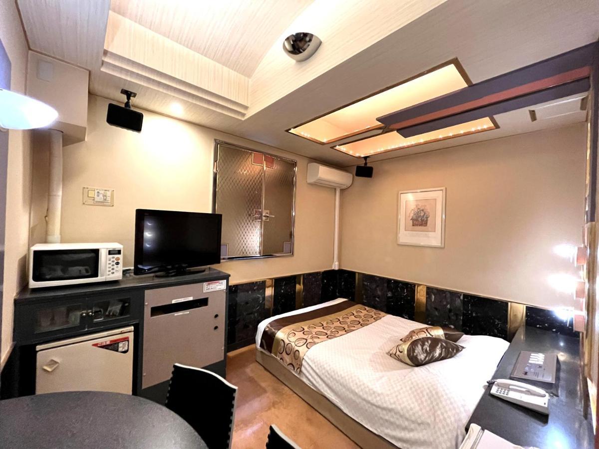 Hotel Crystal 大人専用 Tóquio Exterior foto
