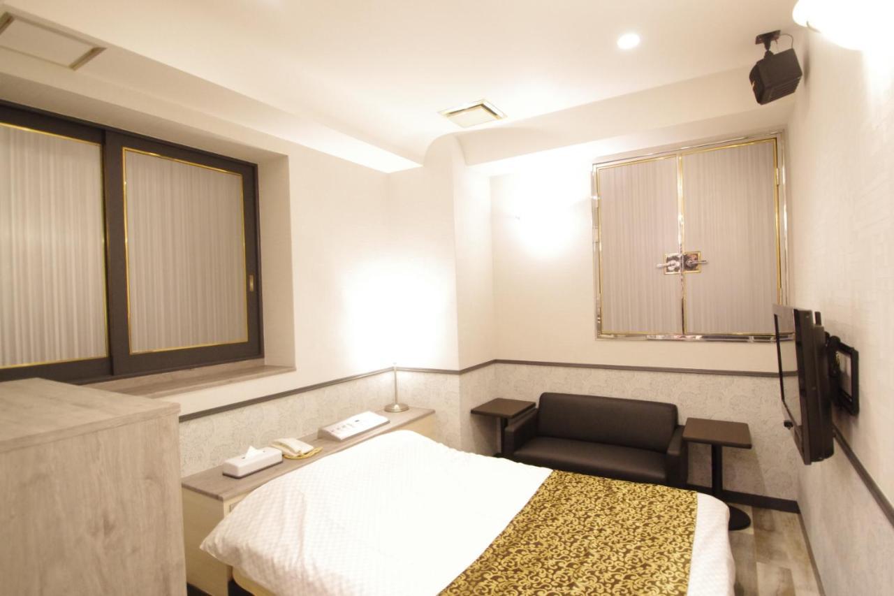 Hotel Crystal 大人専用 Tóquio Exterior foto