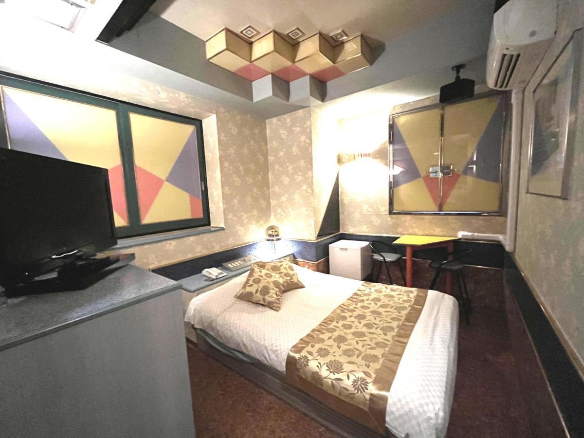 Hotel Crystal 大人専用 Tóquio Exterior foto